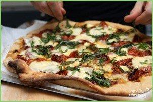 Пицца с моцареллой и базиликом - фото шаг 5