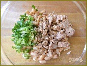 Салат из консервированной белой фасоли - фото шаг 2