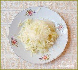 Салат из капусты с курицей и редисом - фото шаг 5