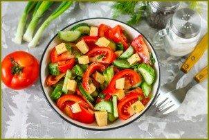 Салат из огурцов, помидоров и сыра - фото шаг 6