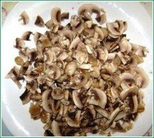 Жульен с грибами на сковороде