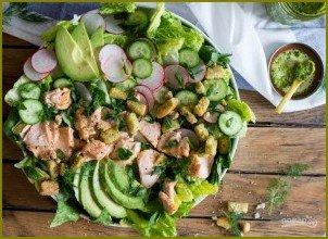 Салат с лососем и авокадо - фото шаг 4