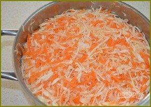 Салат из маринованной капусты с морковью - фото шаг 4