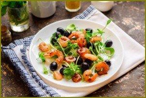 Салат с креветками и виноградом - фото шаг 5