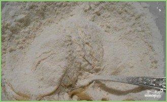Песочный пирог с меренгой и вишней - фото шаг 3
