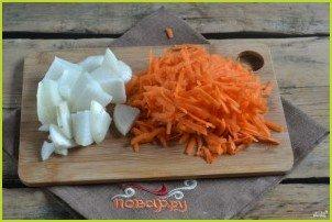 Маринованные баклажаны с морковкой и луком - фото шаг 3