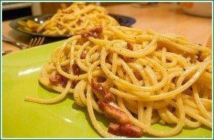 Спагетти под соусом 