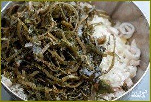 Салат из морской капусты с кальмаром - фото шаг 6
