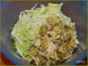 Салат с пекинской капустой и грибами - фото шаг 3