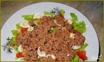 Салат с перепелиными яйцами и тунцом - фото шаг 4