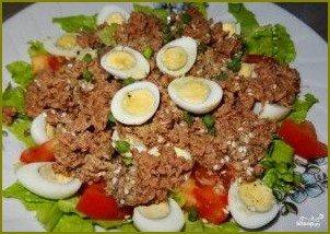 Салат с перепелиными яйцами и тунцом - фото шаг 6