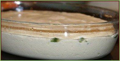 Быстрый (заливной) пирог с зелёным луком и яйцом - фото шаг 4