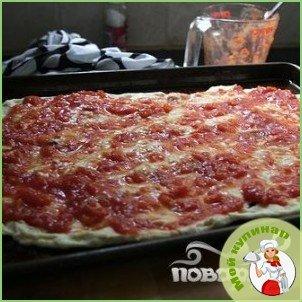 Пицца с помидорами и базиликом - фото шаг 6