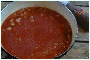 Тефтели с рисом под томатным соусом