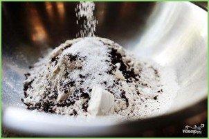 Мороженое с кофейным печеньем и шоколадом - фото шаг 1