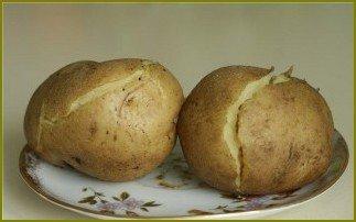 Салат с картошкой и солеными огурцами - фото шаг 1