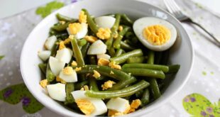 Салат с зеленой фасолью и яйцом