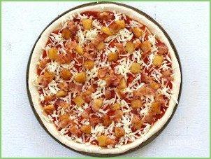 Пицца с беконом и ананасами - фото шаг 3
