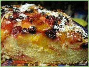 Пирог на ряженке с ягодами - фото шаг 4