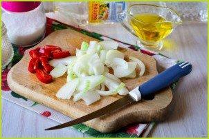 Салат из огурцов с перцем и луком на зиму - фото шаг 3
