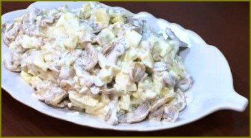 Салат с грибами, картофелем и огурцами - фото шаг 5