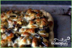Пицца с баклажанами и оливками - фото шаг 4