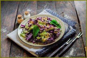 Салат с красной капустой и кукурузой - фото шаг 6