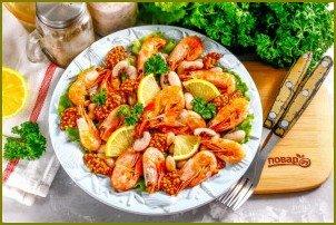 Салат с креветками и фасолью - фото шаг 7