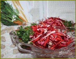 Салат с красной соленой рыбой и отрубями - фото шаг 3