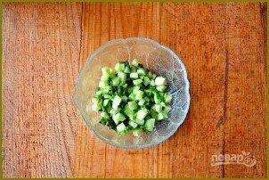 Салат с креветками и зеленым луком - фото шаг 2
