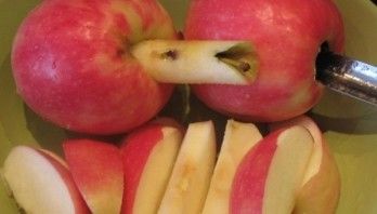 Варенье из шиповника и яблок - фото шаг 3