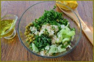 Витаминный салат с рисом - фото шаг 4