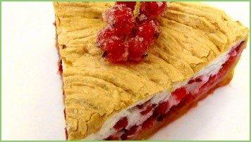 Пирог с безе и красной смородиной - фото шаг 6