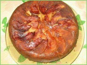 Пирог с яблоками в мультиварке 