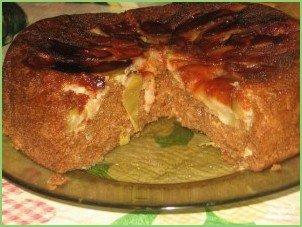 Пирог с яблоками в мультиварке 