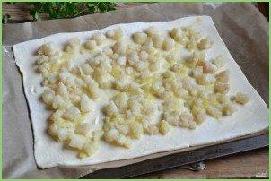 Слоеный пирог с рыбой - фото шаг 5