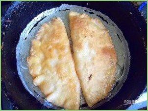 Чебуреки с капустой - фото шаг 10