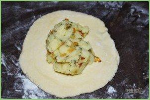 Пирожки с картошкой, жаренные на сковороде - фото шаг 8