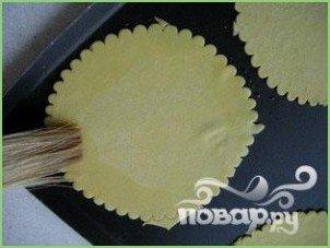 Яблочные конвертики с миндалем и изюмом - фото шаг 13