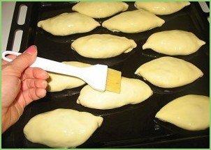 Пирожки с капустой и грибами - фото шаг 7