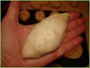 Пирожки с квашеной капустой - фото шаг 9