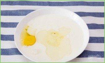 Пирожки с луком и яйцами - фото шаг 2