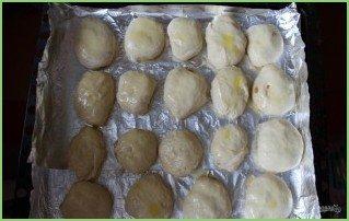 Пирожки со сливой из дрожжевого теста - фото шаг 17