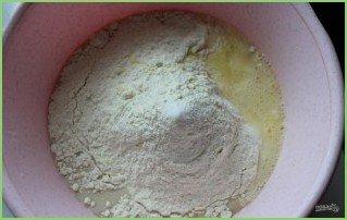 Пирожки со сливой из дрожжевого теста - фото шаг 6