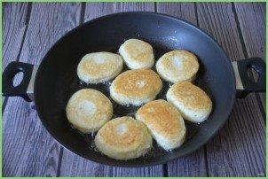 Пышные оладьи на кефире как у бабушки - фото шаг 5