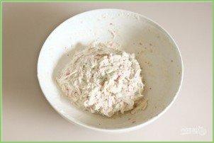 Слойки с крабовыми палочками - фото шаг 3