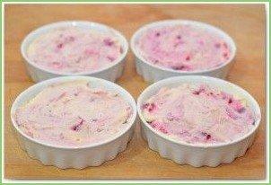 Творожник с ягодами - фото шаг 4