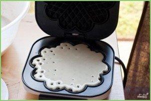 Вафли в электровафельнице - фото шаг 3