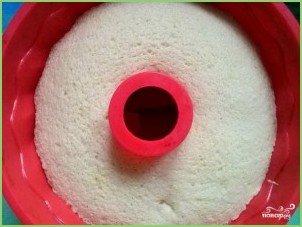 Ванильный бисквит на кипятке - фото шаг 4