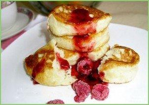 Дрожжевые оладушки на кефире - фото шаг 3